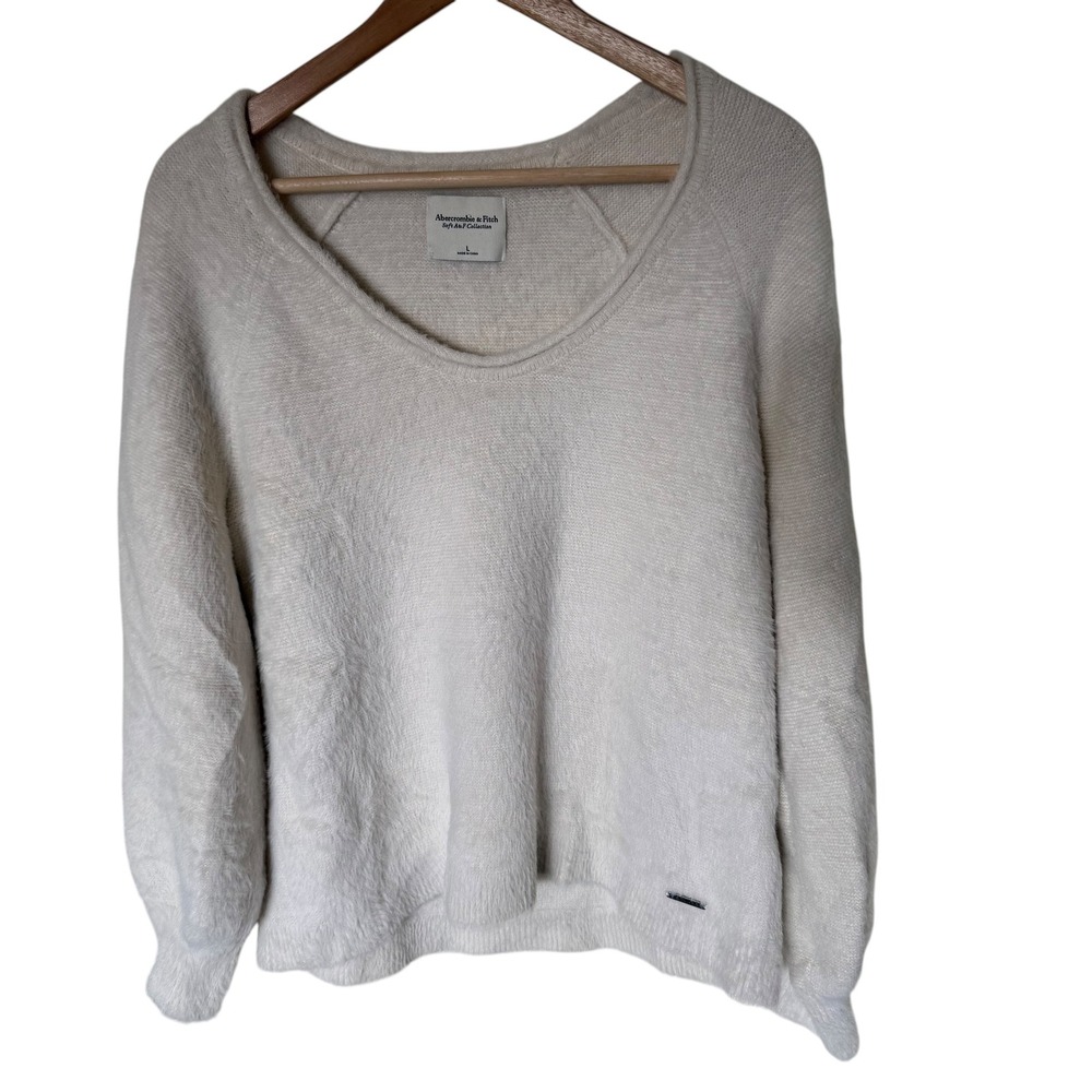 Abercrombie &‎ Fitch Sweater Women L Ivory Excellent Fuzzy Scoop Neck Soft A&F